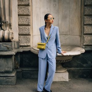 Cara Berbusana Stylish Dengan Budget Terbatas