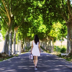 Tips Memilih Pakaian Untuk Traveling Yang Praktis