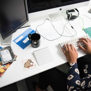 Tips Menjaga Kesehatan Tubuh Saat Bekerja Di Kantor